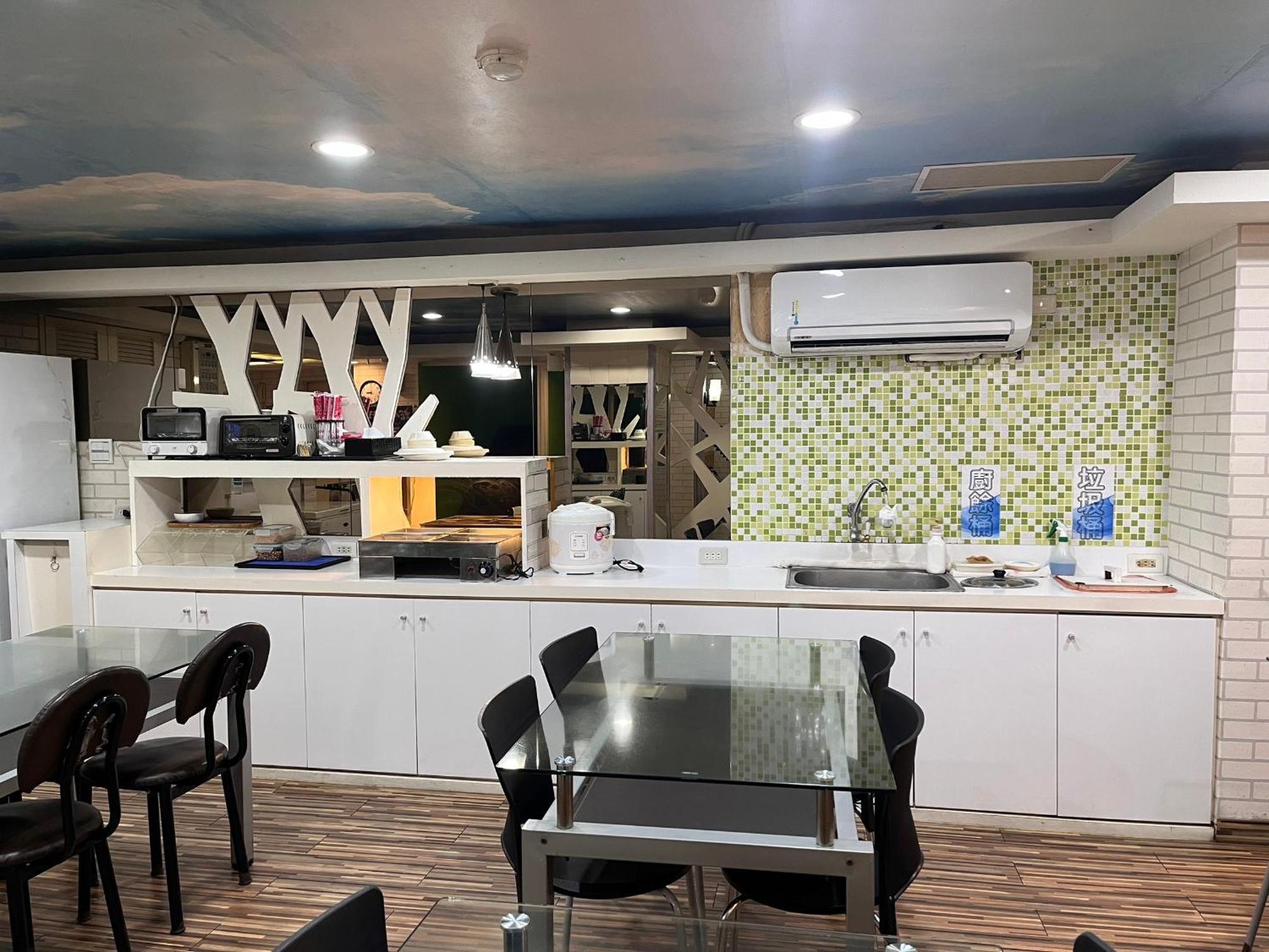 Bin Chen Business Hotel Синьчжу Экстерьер фото