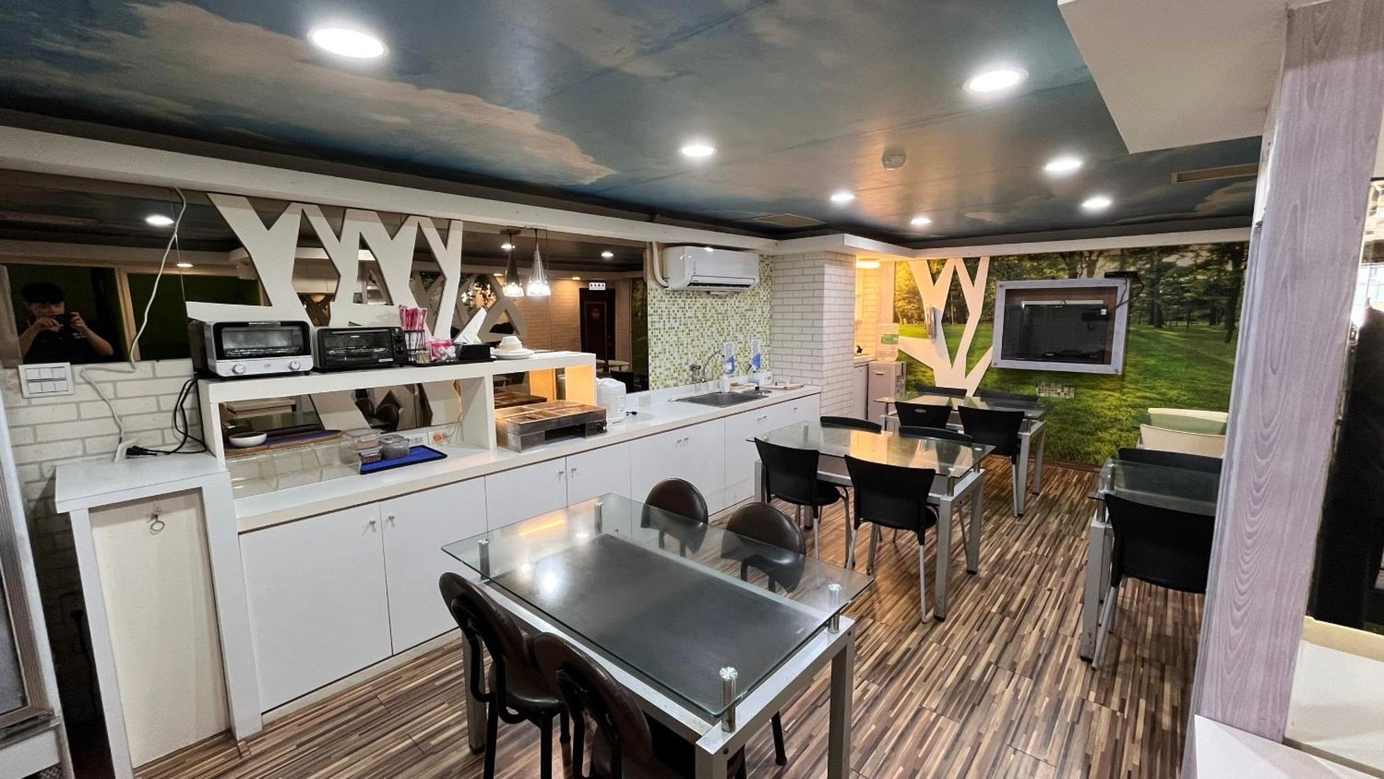 Bin Chen Business Hotel Синьчжу Экстерьер фото